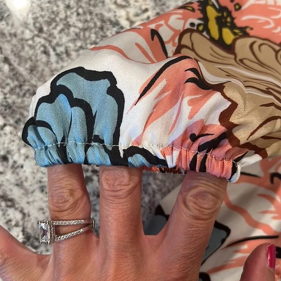 Like new Coco Bianco top - Picture 2 of 14